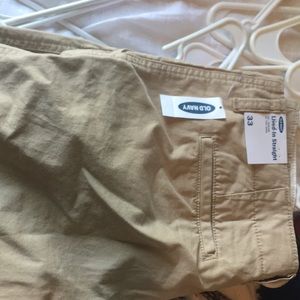 Old navy brand new with tag size 33 10”knee